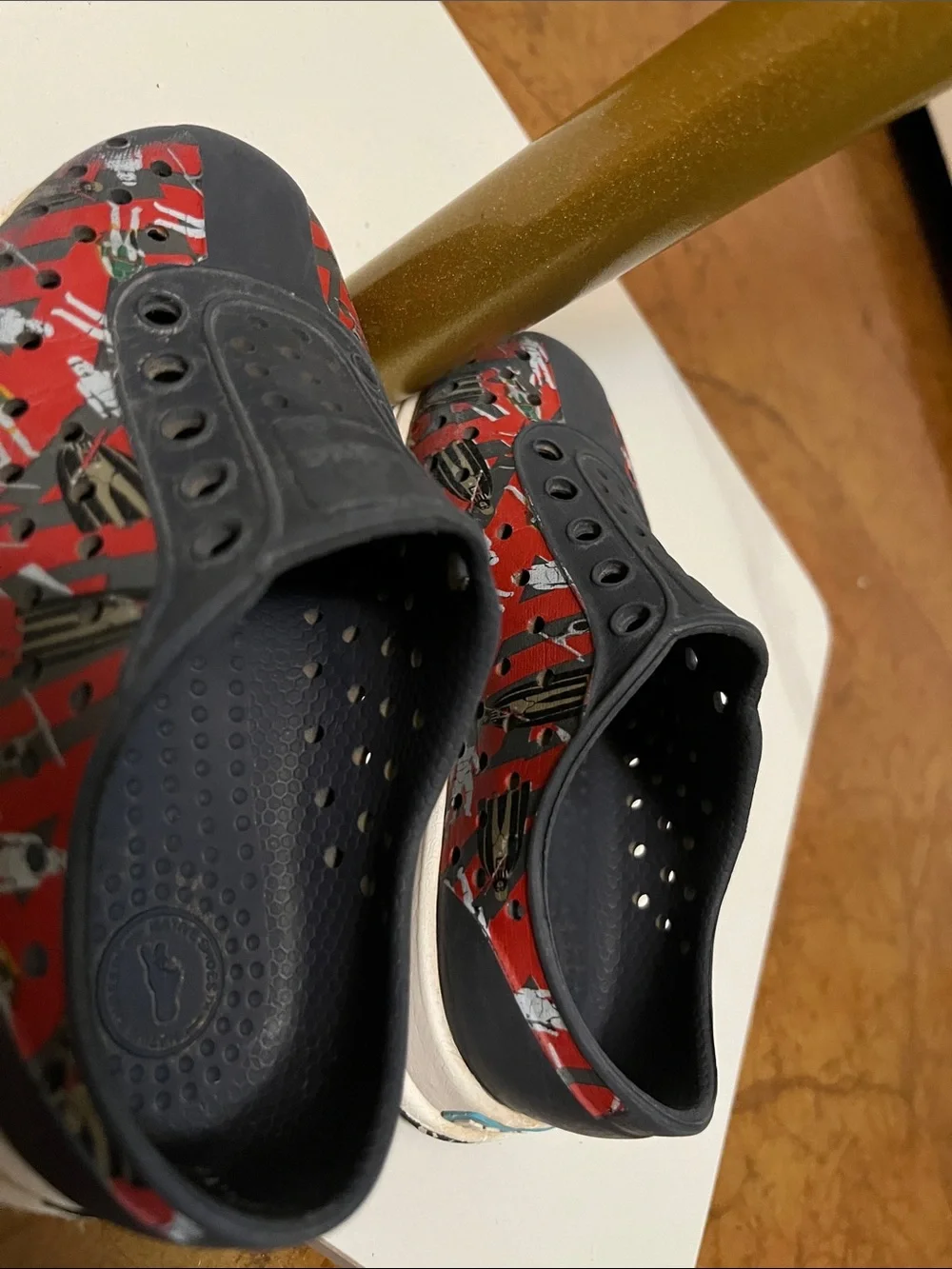 Native casual slip